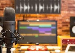 في استيديو يحب يتعاون معاي لعمل انشودتنان للأطفال بسعر رمزي؟