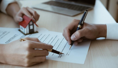 Understand legal tips for flat buyers in Bahrain to ensure a safe & secure property purchase with proper verification and contract.
